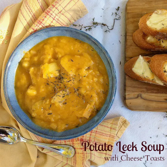 Potato Leek Soup & Smoked Cheese Toasts | Teaspoonofspice.com