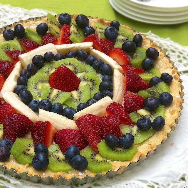 German Fruit Tart | Teaspoonofspice.com