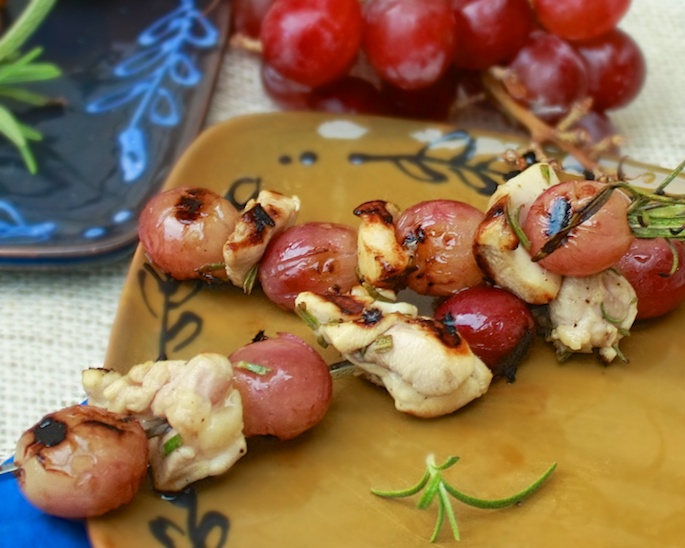 Grilled Grape & Rosemary Chicken Kabobs | Teaspoonofspice.com
