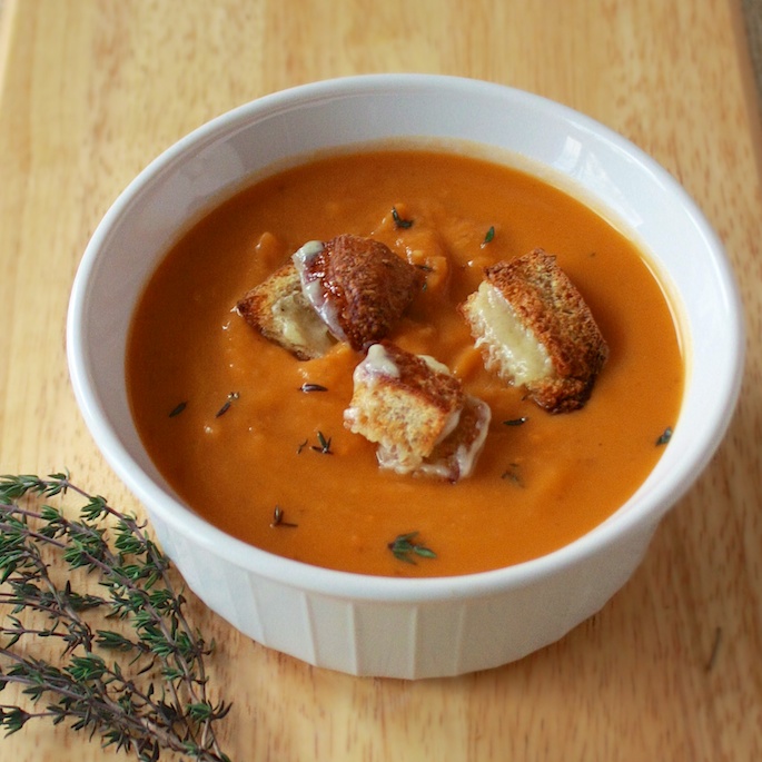 Roasted Sweet Potato Soup with Grilled Cheese Croutons | Teaspoonofspice.com