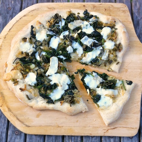 Green and White Summer Pizza