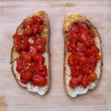 Roasted Tomato Bruschetta | Teaspoonofspice.com