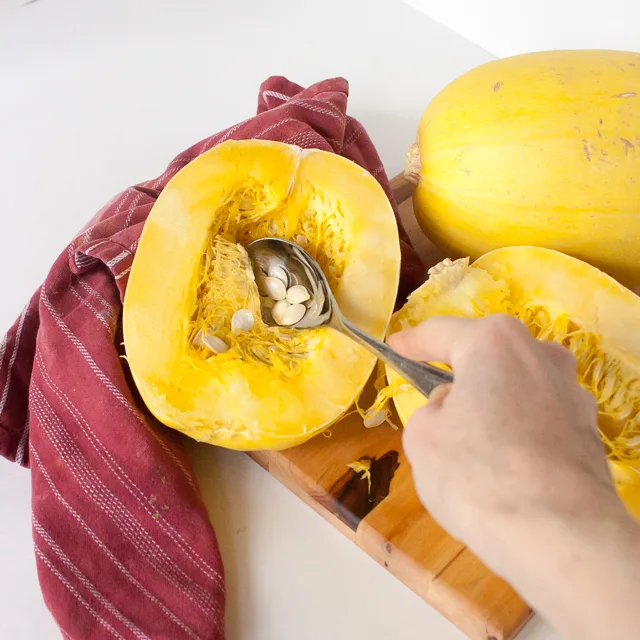 Don't get hurt! Squash are wobbly - and that's a sharp knife: HOW TO CUT SPAGHETTI SQUASH EASILY (AND SAFELY!) + 6 Spaghetti Squash Sauces | @tspcurry