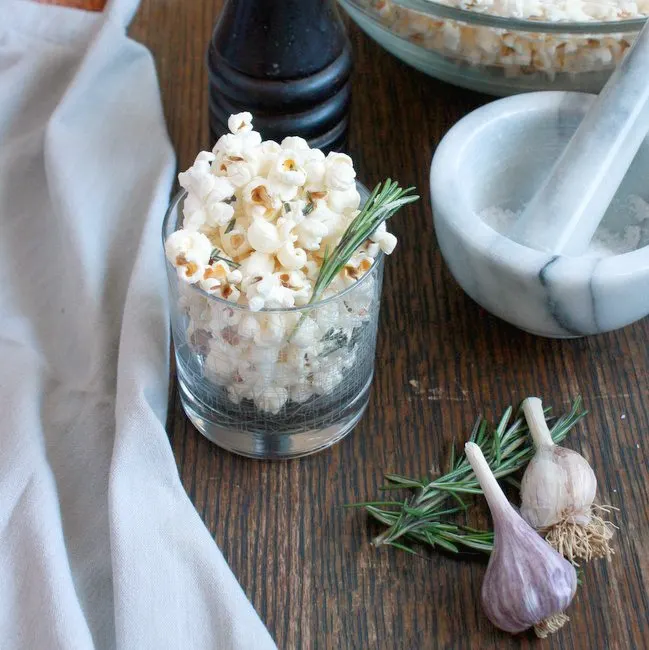 how to make flavored popcorn