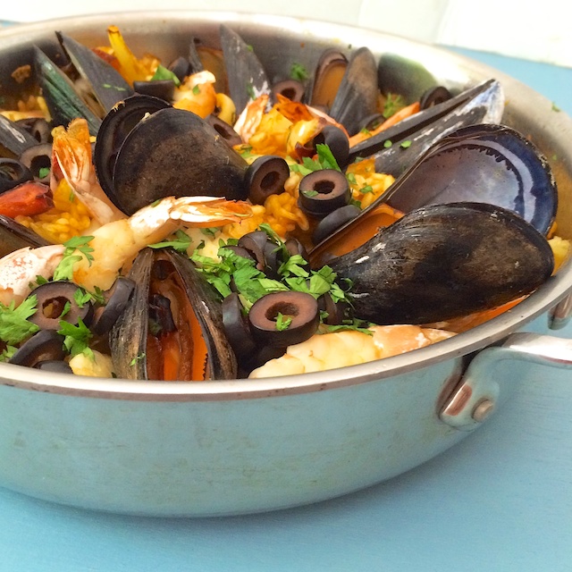 Easy Seafood Paella | Teaspoonofspice.com