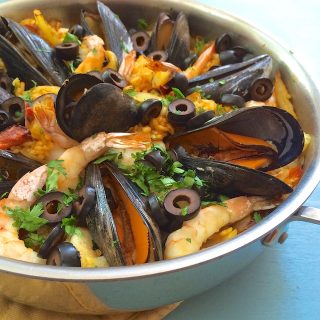 Don't be intimidated by this traditional Spanish rice dish - making Seafood Paella is easier than you think! @tspbasil #sponsored
