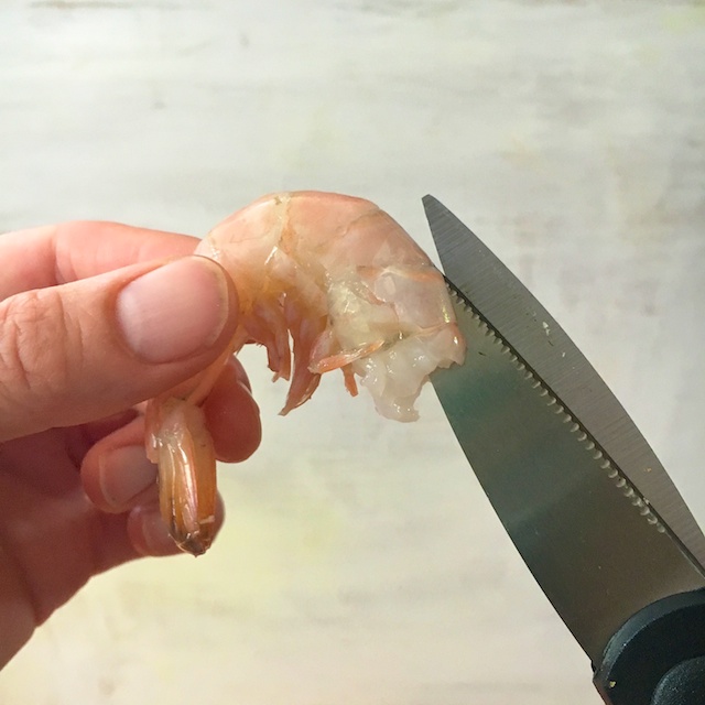Healthy Kitchen Hacks -Easy Way to Peel and Devein Shrimp
