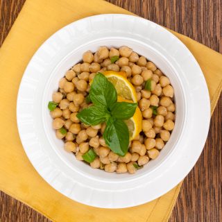 Better than from a can: 4-Ingredient Lemon Chickpeas + 4 YUMMY WAYS TO USE CHICKPEAS | @tspcurry