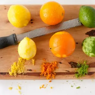 THE TRICK TO GET MORE FLAVOR WHEN GRATING LEMON PEEL | @TspCurry - For more #HealthyKitchenHacks - TeaspoonOfSpice.com