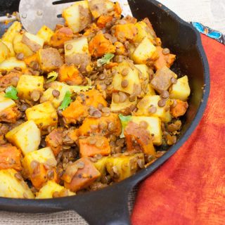 Easy to make and waaaay better than take-out: CURRIED POTATOES WITH LENTILS | @Tspcurry - For more healthy recipes: TeaspoonOfSpice.com