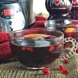 Add pomegranate juice to your hot apple cider for extra flavor and nutrients! Recipe at Teaspoonofspice.com