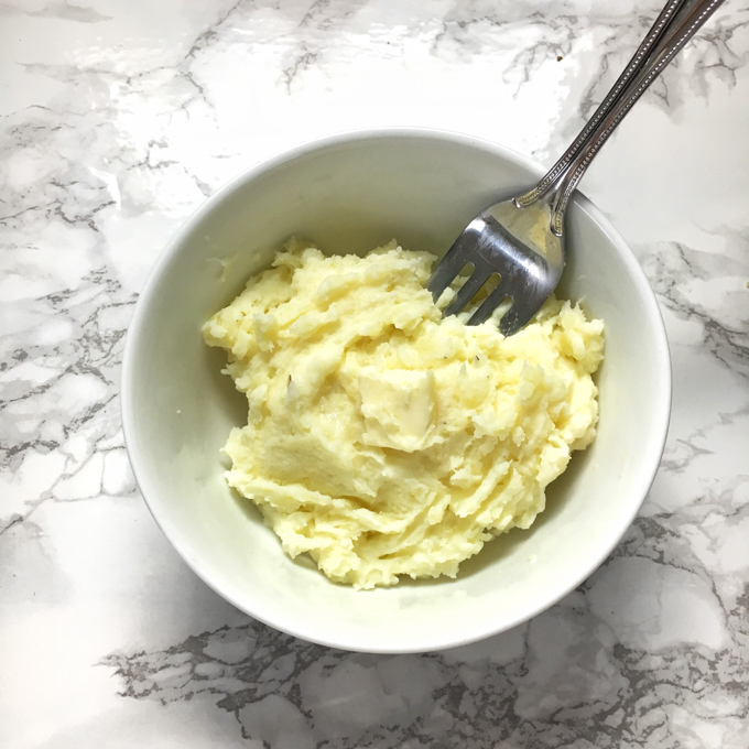 5 Suggestions For The Greatest Mashed Potatoes | Wholesome Kitchen Hacks – Teaspoon of Spice