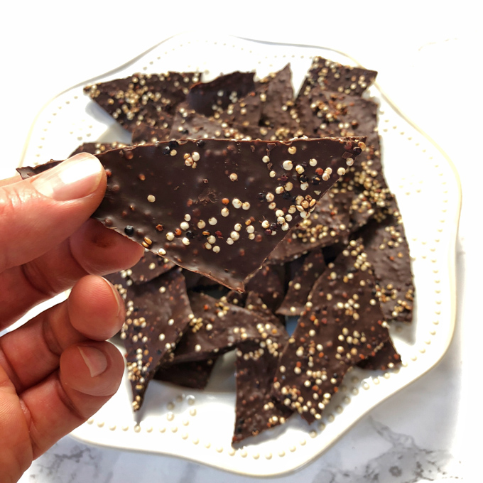 Quinoa Dark Chocolate Bark | Healthy Kitchen Hacks