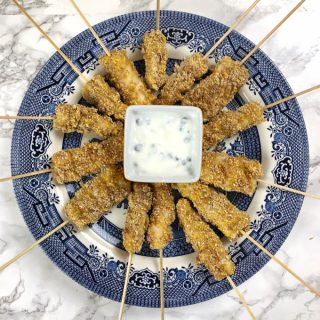 6 tips on how to make the best crispy baked fish sticks at home! Get these Healthy Kitchen Hacks and more at Teaspoonofspice.com
