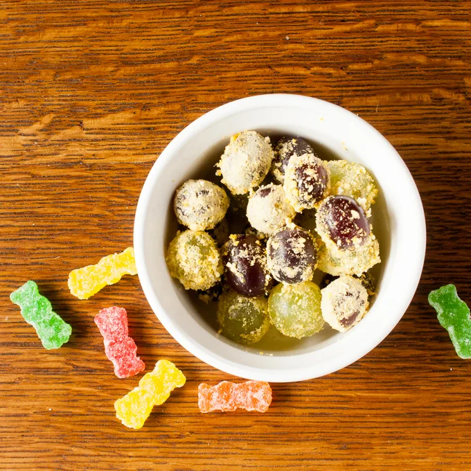 Healthy Sour Patch Grapes | @TspCurry